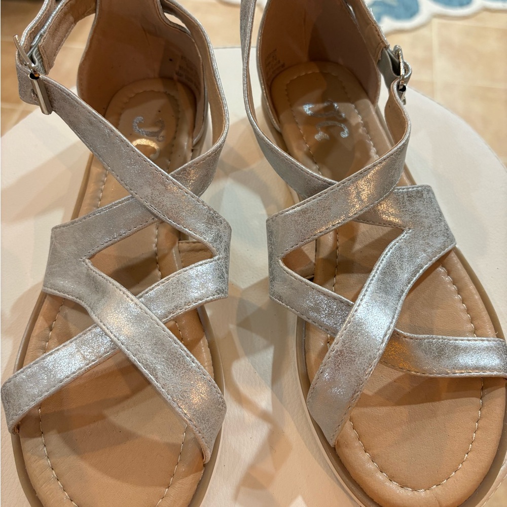 Silver Sandals. Size 7.5 never Worn